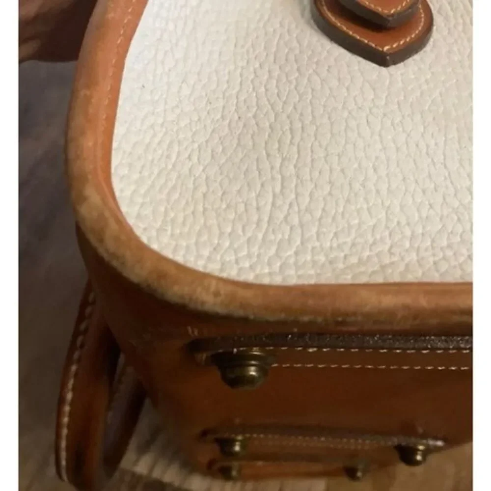 Dooney Bourke Vintage All Weather Off White Leather Purse Satchel Hand Bag